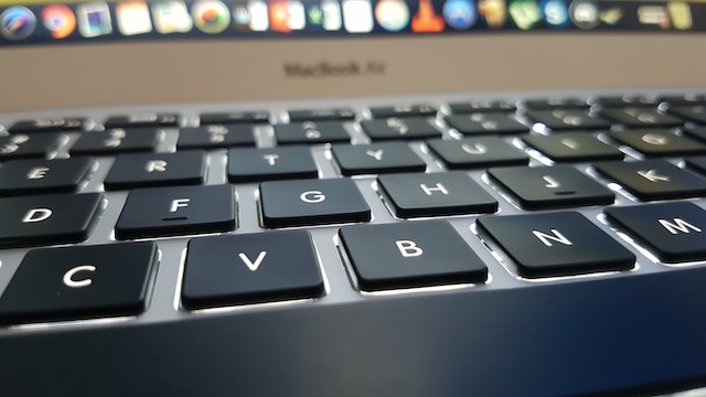 Che cos'è il webcasting e come funziona tutto quello che devi sapere